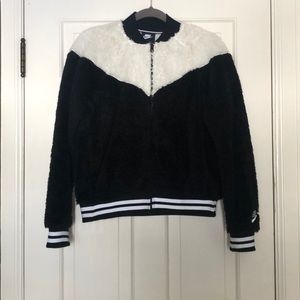 Nike Sherpa Bomber Women’s Jacket